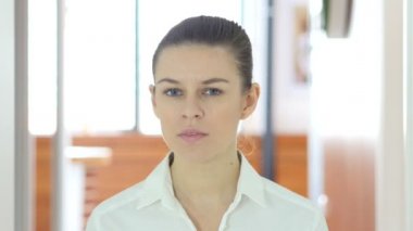 Fikir, jest kadın arama kaybetti