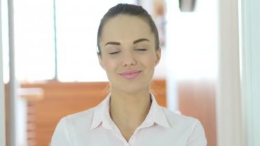 Alkış, kadın ofiste alkışlar