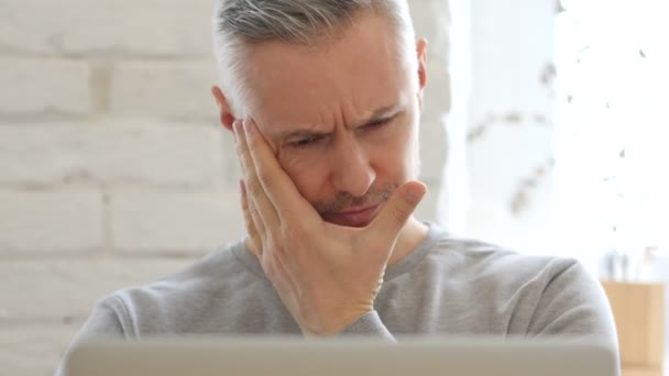 Headache, Frustrated Middle Aged Man at Work, Front View — Stock Video