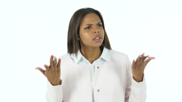 Zły afro-amerykański Kobieta, argumentując i wrzask gest — Wideo stockowe
