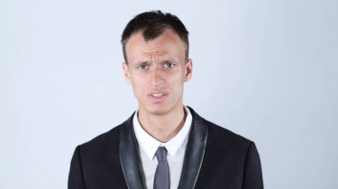 Umutsuz genç işadamı ağır sorunları kötü haber almak