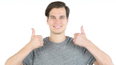 Adam beyaz arka plan üzerinde başarılı proje için başparmak