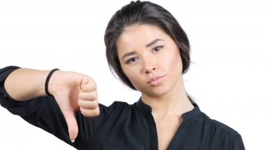 Sevmeme, başparmak aşağı tarafından genç güzel kız