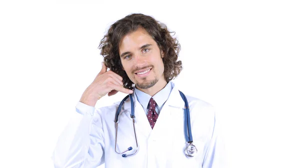 Dokter telefoongesprek handgebaar teken tonen. gezondheidszorg — Stockfoto