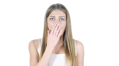 Astonised kadın şok, beyaz arka plan