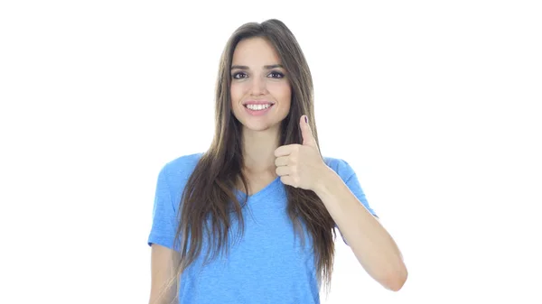 Polegares para cima por bela jovem mulher, fundo branco — Fotografia de Stock