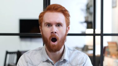 Şok, erkekte sakal için beklenmedik sürpriz jesti