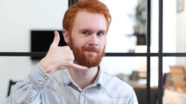 Yardım, jest tarafından adam, portre için bizi arayın