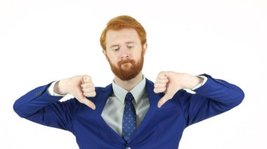 Başparmak aşağı Kızıl saçlı tarafından işadamı sakal, arka plan beyaz