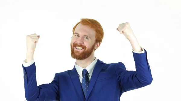 Empresário de barba de cabelo vermelho animado comemorando o sucesso — Fotografia de Stock