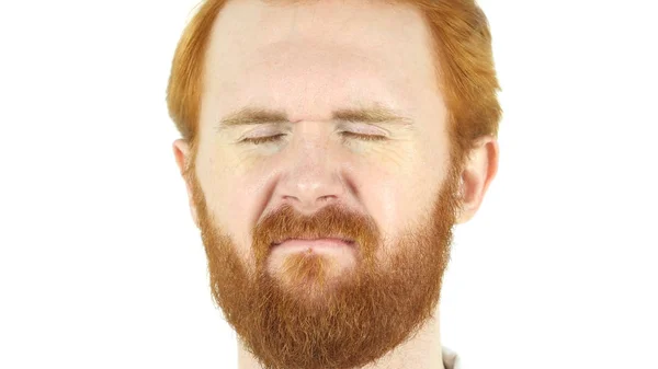 Naštvaná, smutná, zrzavé vlasy Beard tvář zblízka — Stock fotografie