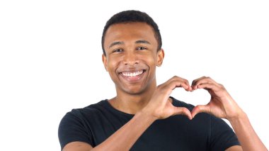 Siyah adam beyaz arka plan üzerinde kalp işareti