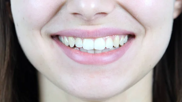 Close Up of Smiling Girl Face — Stock Photo, Image