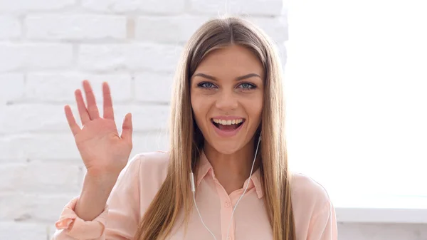 Internet Video Chat at Work, Talking Woman — Stock Photo, Image