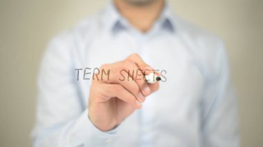 Dönem levhalar, şeffaf ekranda yazma adam