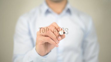En iyi uygulamalar, şeffaf ekranda yazma adam