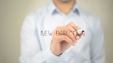 Yeni bir yön, şeffaf ekranda yazma adam