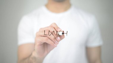 Yemek, şeffaf ekranda yazma adam