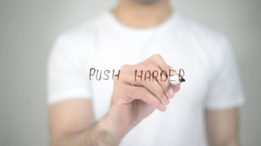 Harder, şeffaf ekranda yazma adam itin