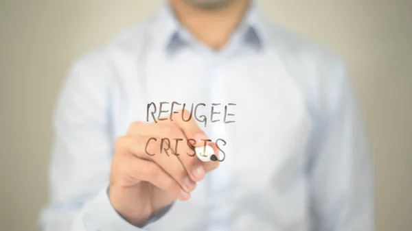 Προσφυγική κρίση, ο άνθρωπος εγγράφως σχετικά με διάφανη οθόνη — Φωτογραφία Αρχείου
