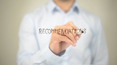 Öneriler, adam şeffaf ekran üzerine yazma