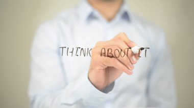 Düşünsene, şeffaf ekran üzerinde yazılı adam