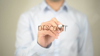 İndirim, şeffaf ekranda yazma adam