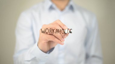 İşkolik, Saydam Ekranda Yazan Adam