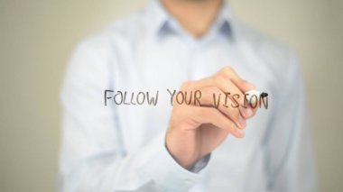 Your vizyon, şeffaf ekranda yazma adam izleyin