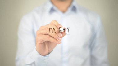 Bilgi, şeffaf ekranda yazma adam