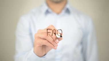 SSS, şeffaf ekranda yazma adam