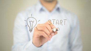 Start Up, kavram, adam şeffaf ekranda yazma