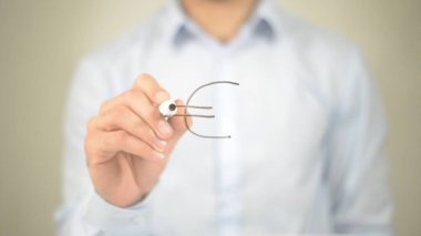 Euro simgesi, şeffaf ekranda yazma adam