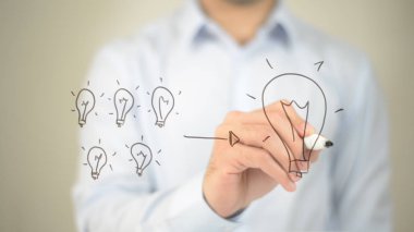 Başarılı Yaratıcı Fikir, Şeffaf Ekranda Yazan Adam