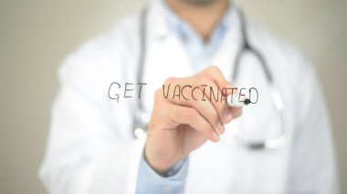 Aşı, şeffaf ekran üzerinde yazılı doktor