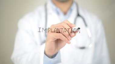 İmplantasyon, şeffaf ekranda yazma doktor