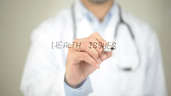 Problemi di salute, Medico scrivendo sullo schermo trasparente — Foto Stock