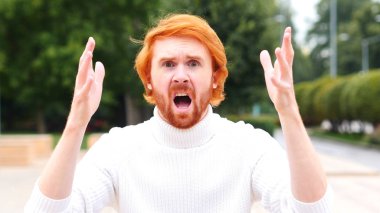 Başarısızlık, büyük kayıp, açık sonra üzgün adam jesti