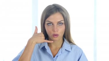 Jest, ofiste genç kadın bizi arayın