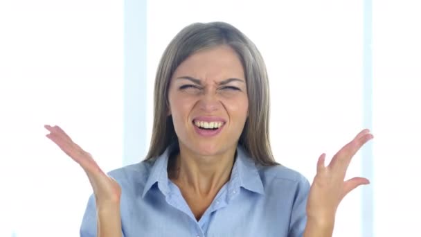 Retrato de mujer que sugiere frustración e ira — Vídeos de Stock