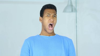 Merak, şok, Afro-Amerikan erkek için beklenmedik sürpriz