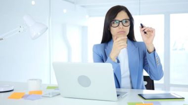 Kadın tasarımcı düşünme hakkında bir sonraki çalışma planı, beyin fırtınası