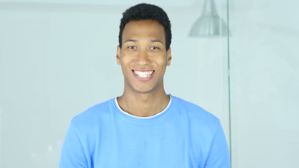 Portrait of Smiling Afro-American Man — Stock Video