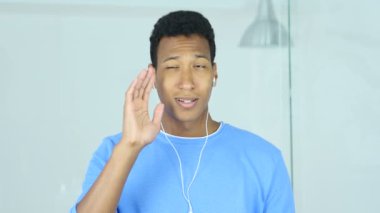 Afro-Amerikan adam kameraya, Online görüntülü sohbet söz