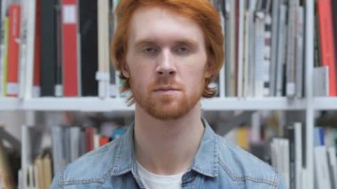 Sakalı Kızıl saçlı adam portresi