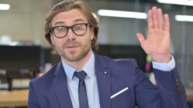 Ofiste Konuşan İş Adamının Çevrimiçi Video Sohbeti