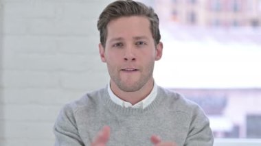 Başarılı Yaratıcı Genç Adam 'ın Portresi