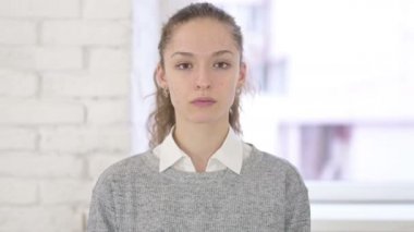 Diş Ağrısı Olan Hasta Latin Kadın Portresi