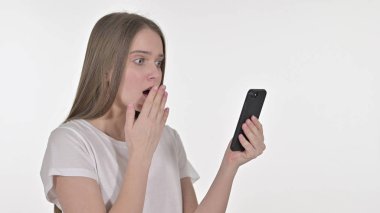 Akıllı Telefon 'da Kaybolan Güzel Genç Kadın, Beyaz Arkaplan