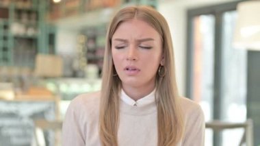 Öksüren Hasta Genç Kadın Portresi